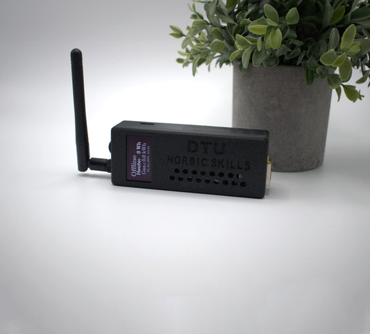DTU für Hoymiles HM 300 - 1500. LAN-DTU Plug & Play mit Display und Gehäuse